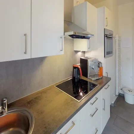 Апартаменты Unique Serviced Living @ Airport Line Базель