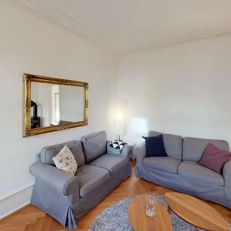Unique Serviced Living @ Airport Line